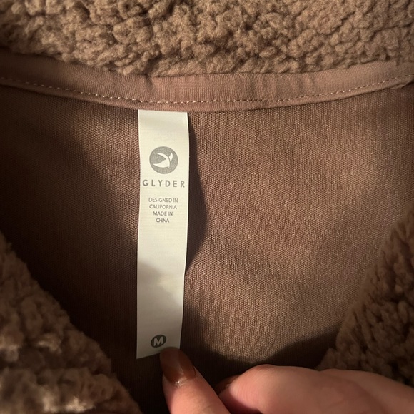 Sherpa Half Zip - Picture 2 of 2